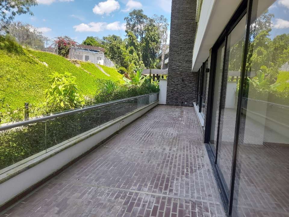 Apartamento en Loma Del Escobero