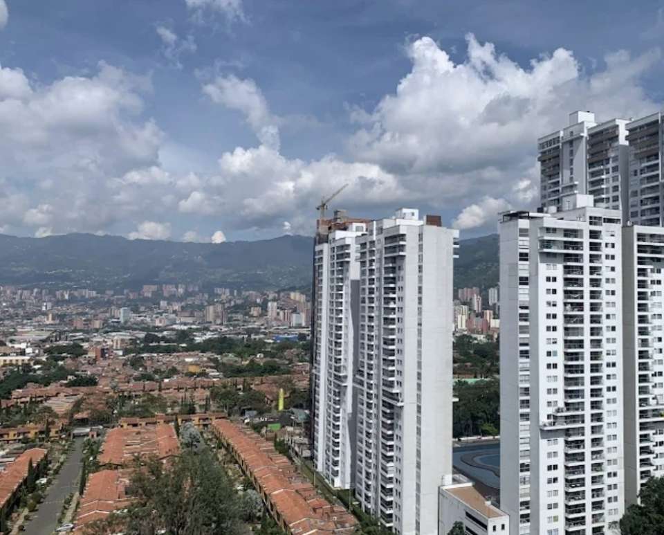 Apartamento en Mall Suramérica